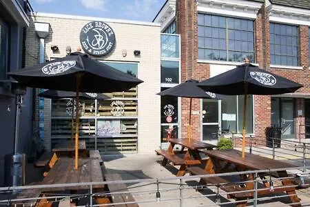 The Vinyl At Music Row Apartment Nashville 0*,  United States